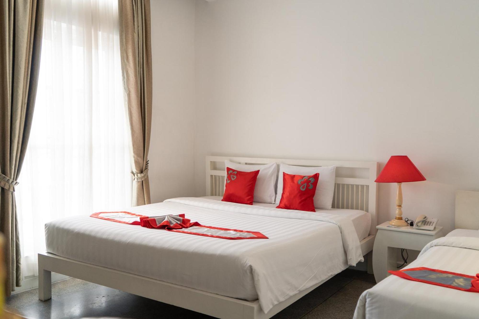The Frangipani Royal Palace Hotel Phnompen Kültér fotó