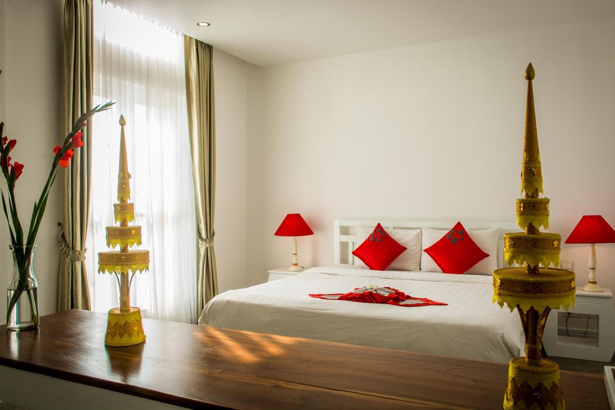 The Frangipani Royal Palace Hotel Phnompen Kültér fotó