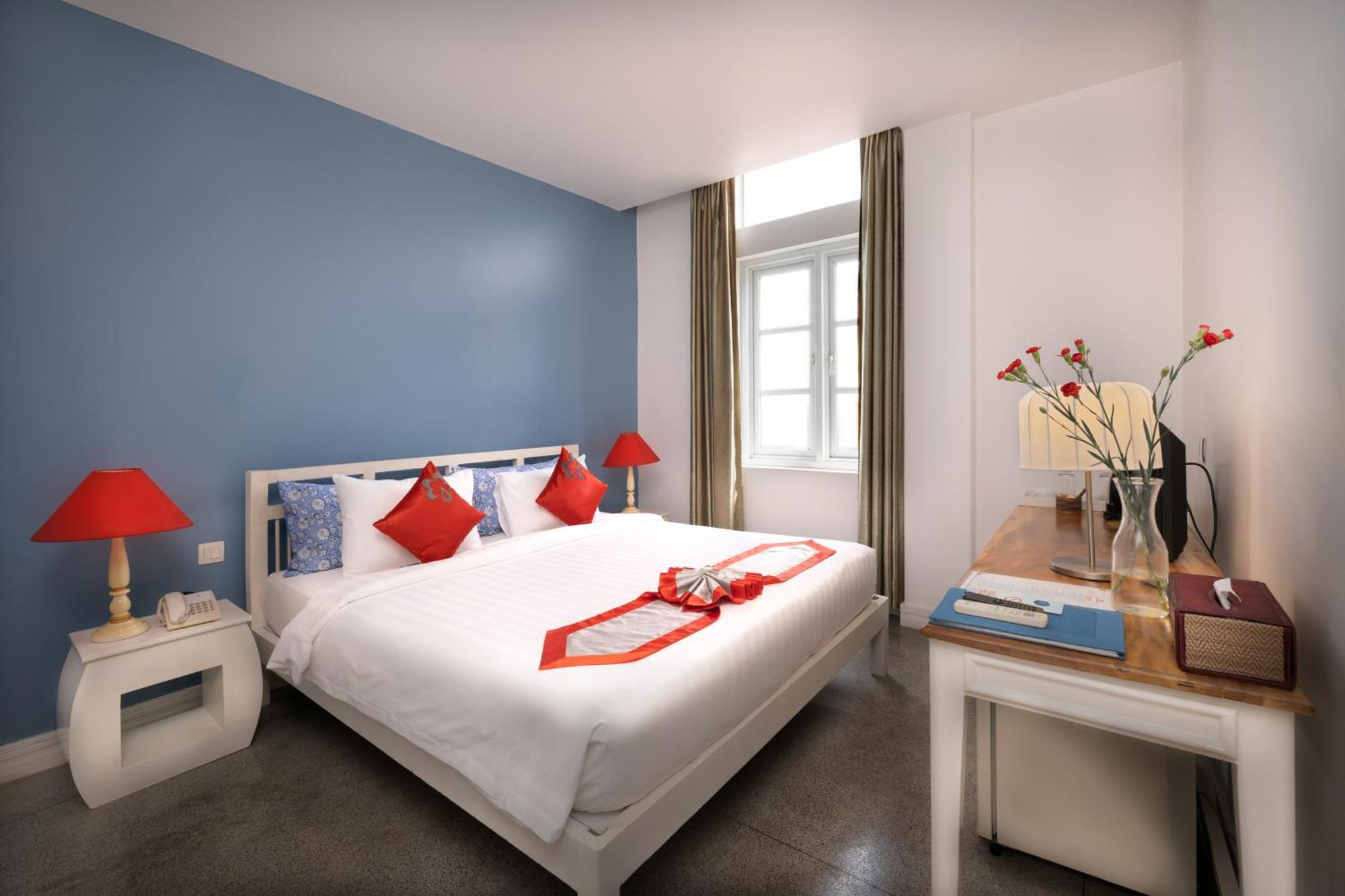 The Frangipani Royal Palace Hotel Phnompen Kültér fotó